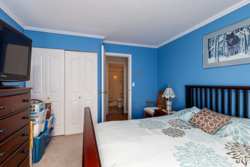 221-5379 205 Street, Langley, BC 