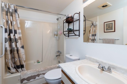 221-5379 205 Street, Langley, BC 