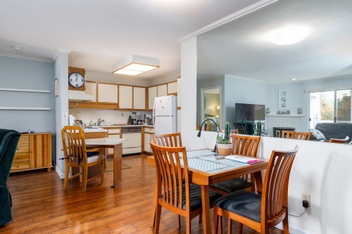 221-5379 205 Street, Langley, BC 