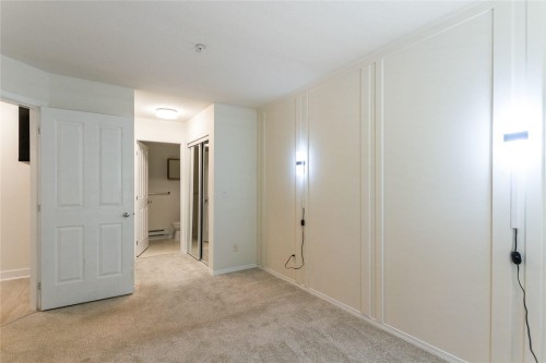 206-10186 155 Street, Surrey, BC 