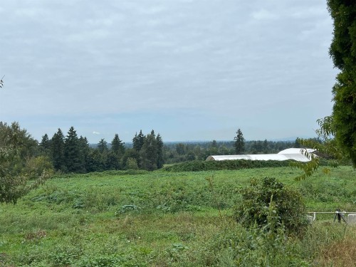 6863 Bradner Road, Abbotsford, BC 