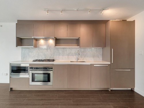 509-13696 100 Avenue, Surrey, BC 