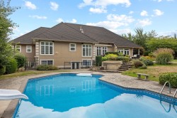 2621 166a Street  Surrey, BC V3Z 9X1