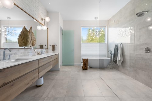 29091 Tamaric Avenue, Abbotsford, BC 