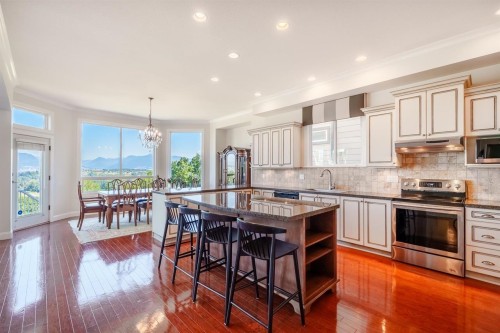 11397 154A Street, Surrey, BC 