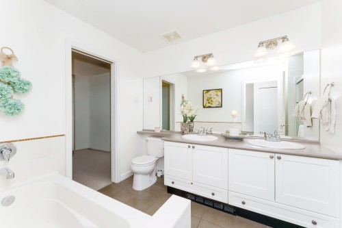 170-15168 36 Avenue, Surrey, BC 