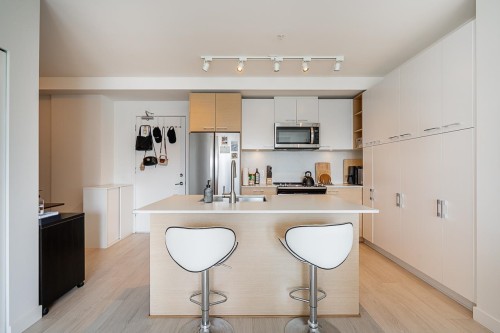 519-13963 105 Boulevard, Surrey, BC 