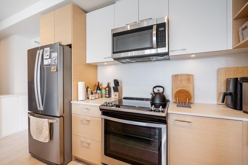 519-13963 105 Boulevard, Surrey, BC 