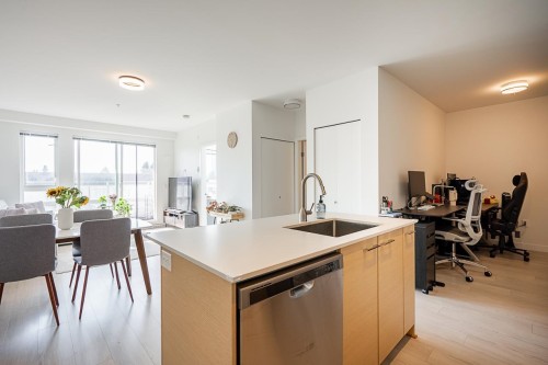 519-13963 105 Boulevard, Surrey, BC 