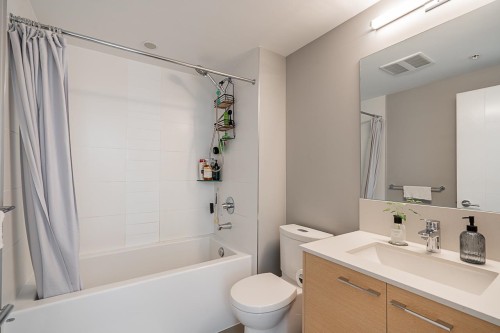 519-13963 105 Boulevard, Surrey, BC 