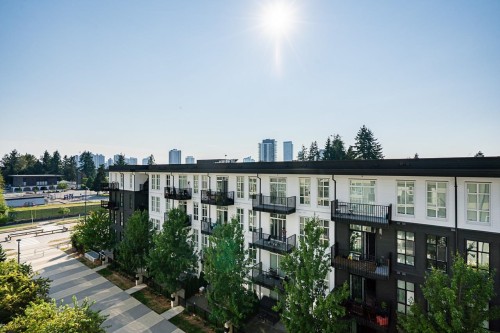 519-13963 105 Boulevard, Surrey, BC 