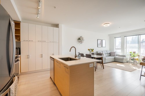 519-13963 105 Boulevard, Surrey, BC 