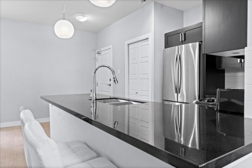 111-20058 Fraser Highway, Langley, BC 