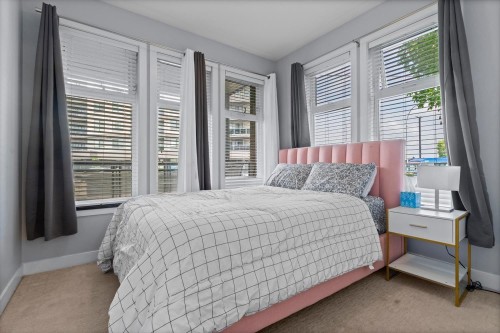 111-20058 Fraser Highway, Langley, BC 