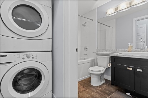 111-20058 Fraser Highway, Langley, BC 