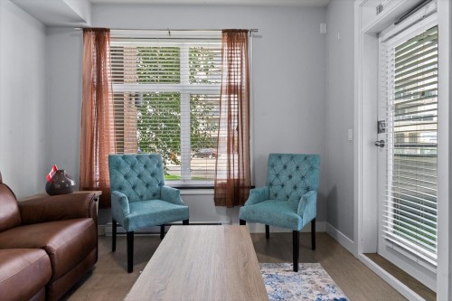 111-20058 Fraser Highway, Langley, BC 