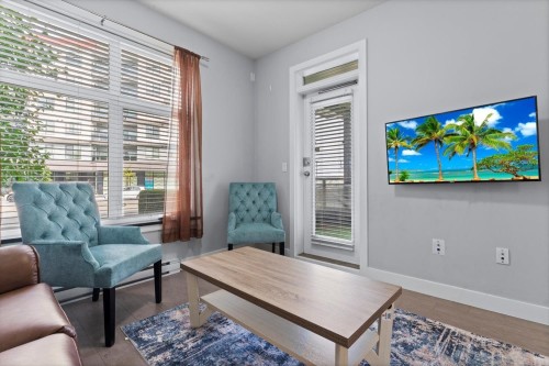 111-20058 Fraser Highway, Langley, BC 