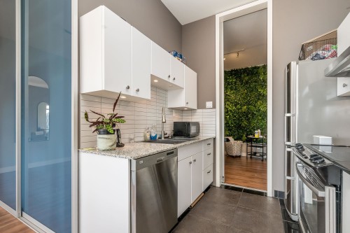 409-20238 Fraser Highway, Langley, BC 