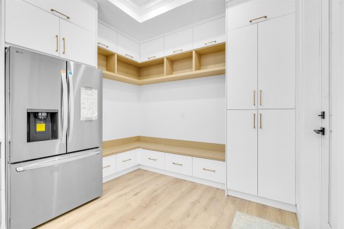 5970 127A Street, Surrey, BC 