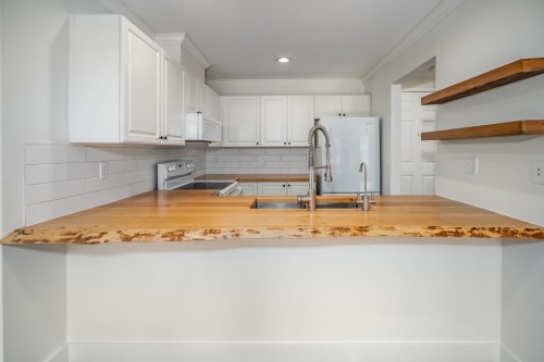 205-9124 Glover Road, Langley, BC 