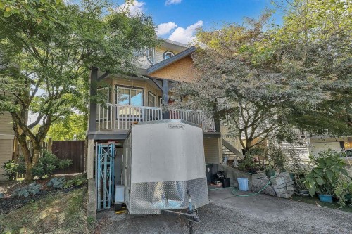 20526 66a Avenue  Langley, BC V2Y 2X8