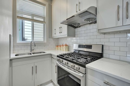 7715 154A Street, Surrey, BC 