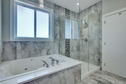 7715 154A Street, Surrey, BC 