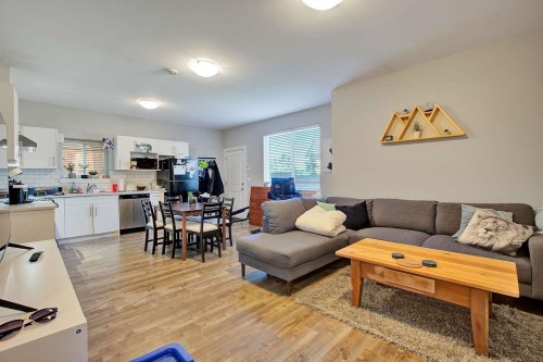 7715 154A Street, Surrey, BC 