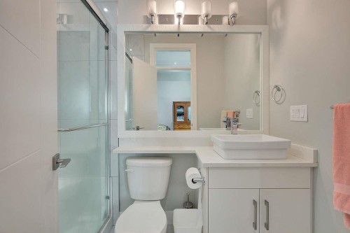 7715 154A Street, Surrey, BC 