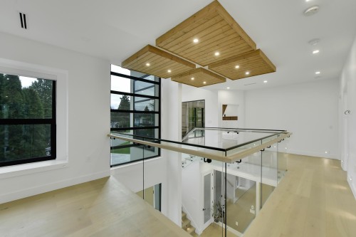 15711 Aster Road, Surrey, BC 