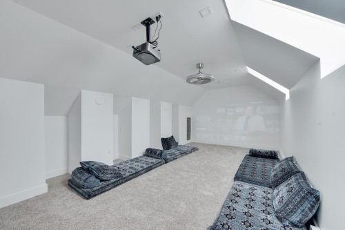 15711 Aster Road, Surrey, BC 