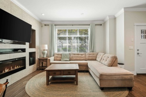 32-6588 195A Street, Surrey, BC 