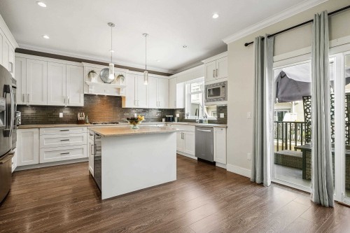 32-6588 195A Street, Surrey, BC 