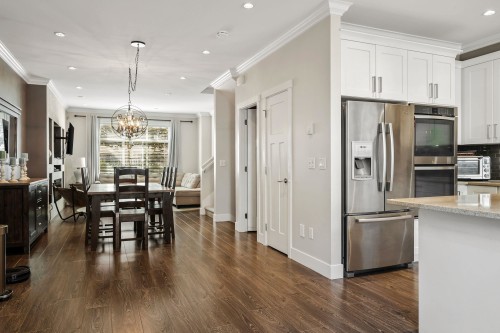 32-6588 195A Street, Surrey, BC 