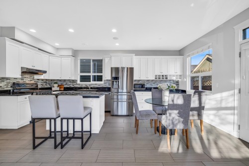 6602 193A Street, Surrey, BC 