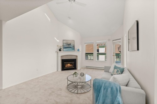 404-1576 Merklin Street, White Rock, BC 