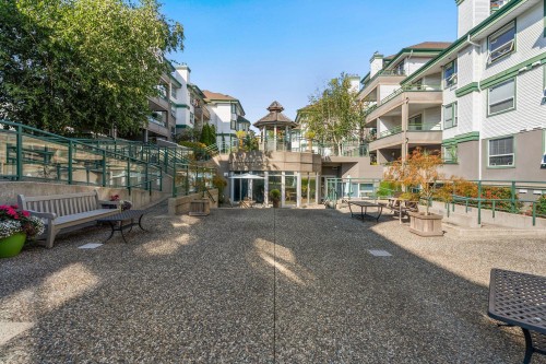 404-1576 Merklin Street, White Rock, BC 