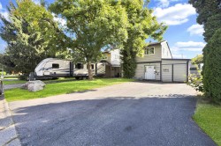 20804 52a Avenue  Langley, BC V3A 6E5