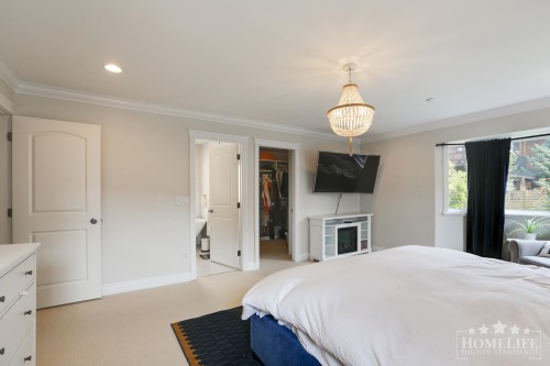 942 Maple Street, White Rock, BC 