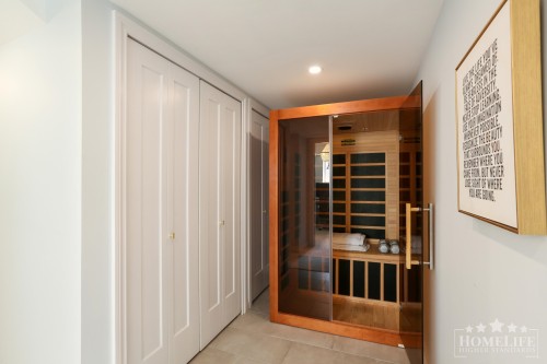 942 Maple Street, White Rock, BC 