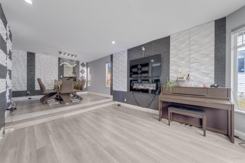 6841 142A Street, Surrey, BC 