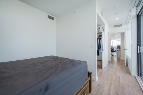 3801-10448 University Drive, Surrey, BC 