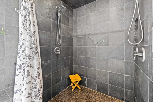 2518 Whatcom Road, Abbotsford, BC 