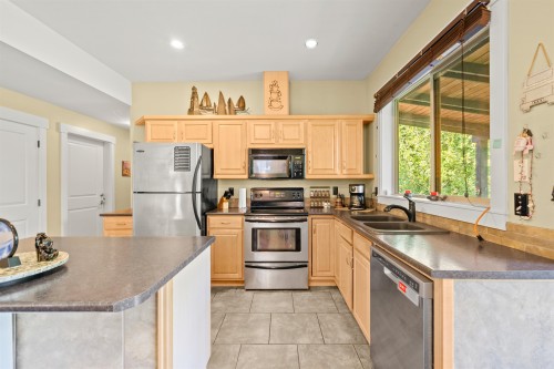 2518 Whatcom Road, Abbotsford, BC 