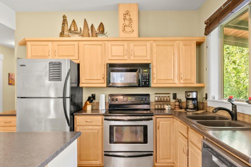 2518 Whatcom Road, Abbotsford, BC 