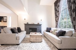 13698 58 Avenue  Surrey, BC V3X 3H9