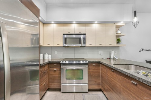 76-6299 144 Street, Surrey, BC 