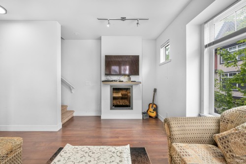 76-6299 144 Street, Surrey, BC 