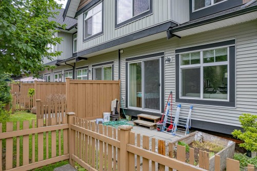 76-6299 144 Street, Surrey, BC 