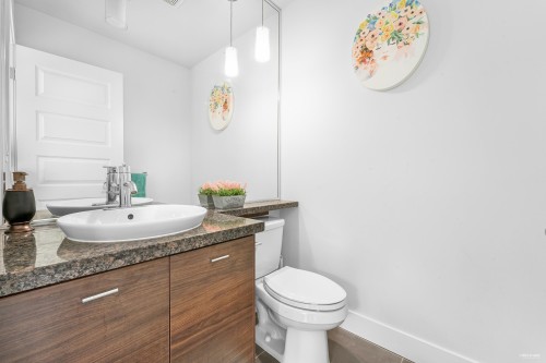 76-6299 144 Street, Surrey, BC 